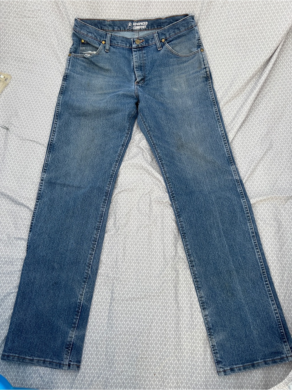 Wrangler size 33x34 Blue Straight-Leg Men's Jeans